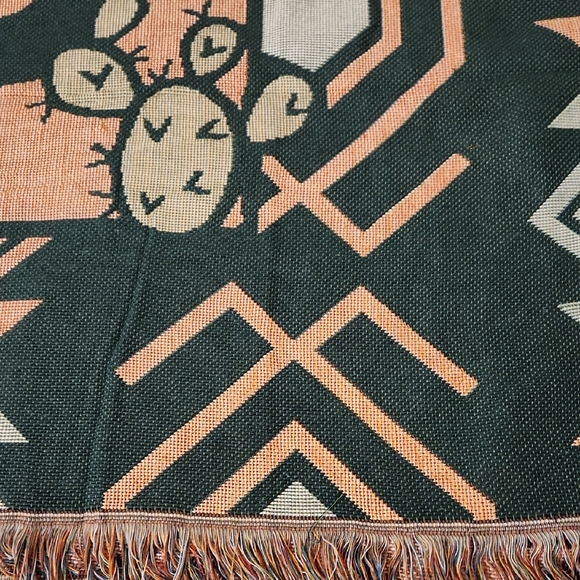 Geometric CAMP EDC Blanket - Picture 5 of 6